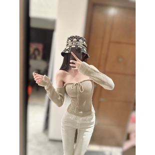 打底上衣 奶茶色性感挂脖镂空漏肩日常出街抹胸修身 老粉投稿