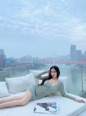 秋季简约修身显瘦性感收腰气质V领纽扣长袖针织开衫毛衣连衣裙