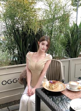 *优越头肩比*性感迷人设计感显锁骨绞花镂空针织露肩上衣背心