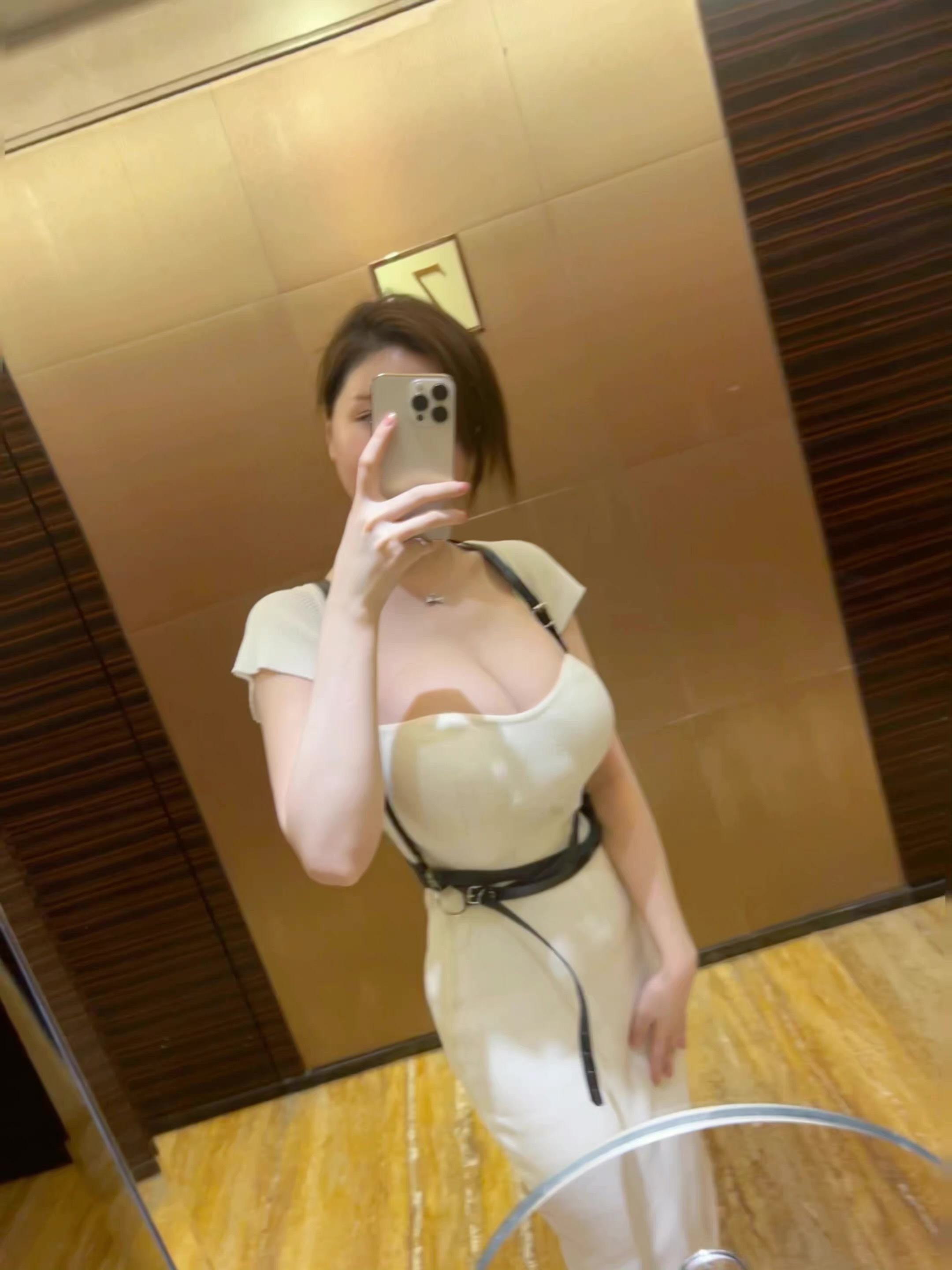韩国江南美人超显身材性感白色针织连衣裙长裙皮带套装