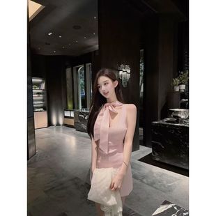 粉色俏皮V领缎面蝴蝶结绞花针织连衣裙 J正反两穿 Nana