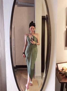 2020网红V领牛奶丝高端性感不规则垂感吊带裙度假连衣裙夏季