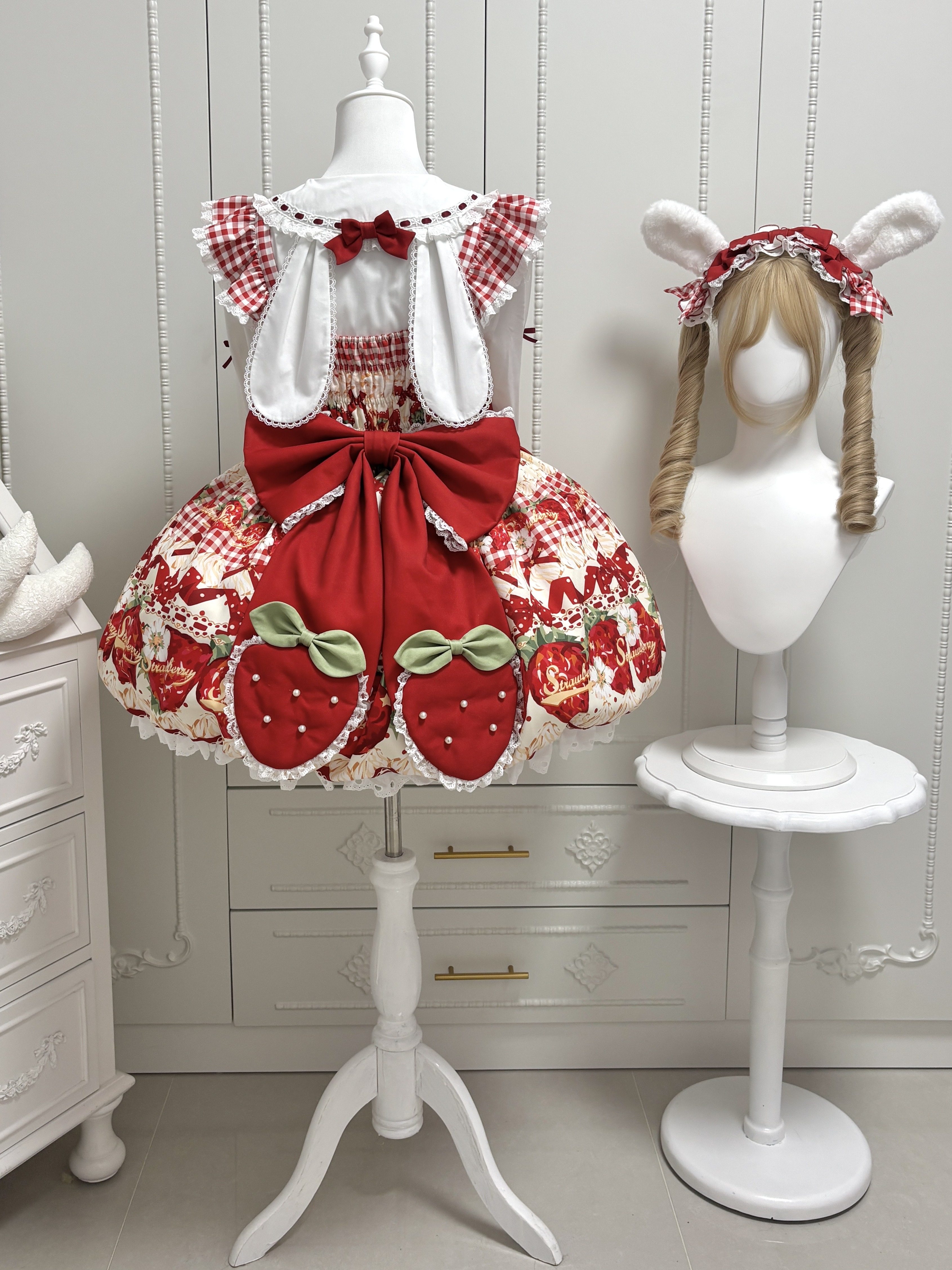 thumbnail for [Rabbit Berry Tart Deposit Reservation Has Savings] Bubble Bear Original Design Strawberry Bud JSK Red Sweet OP