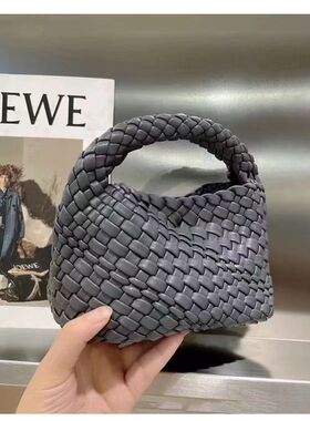 法国小众手工编织迷你包包女2026新款潮高级感手提斜挎小包子母包