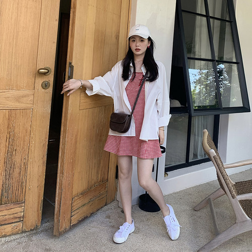 一三良品小个子草莓红色格子吊带裙连衣裙女收腰A字短裙子女夏天