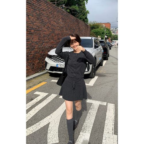 针织上衣开衫外套百褶半身裙套装