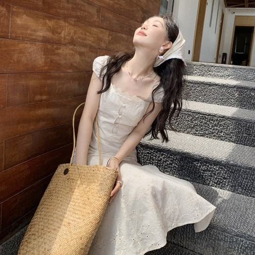 小个子白色刺绣蕾丝短袖连衣裙女