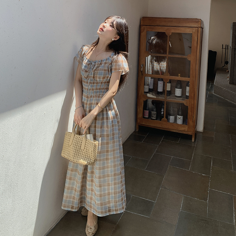 小个子方领格子连衣裙长裙短袖女
