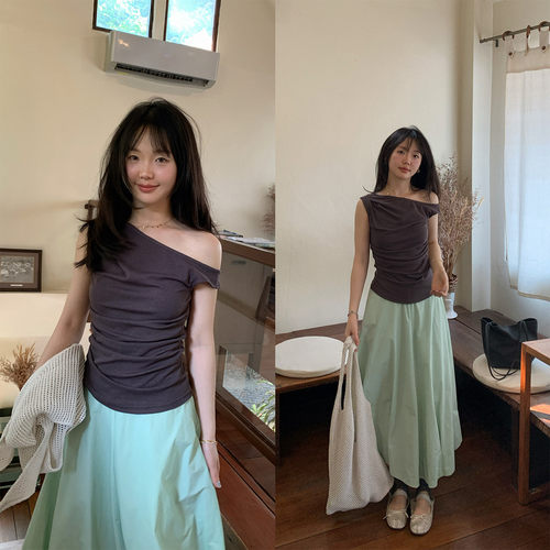 设计感不规则修身显瘦露肩T恤女