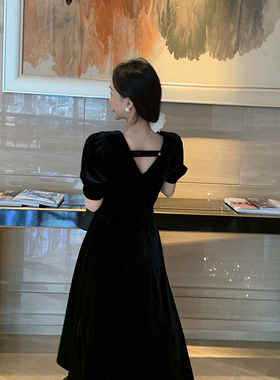 13良品小个子 晚宴礼服年会裙~赫本风收腰气质泡泡袖黑丝绒连衣裙