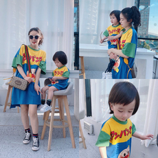 Семейные футболки 亲子装2023新款潮网红母女母子装夏季洋气连衣裙子一家三口装裙装 OTHER