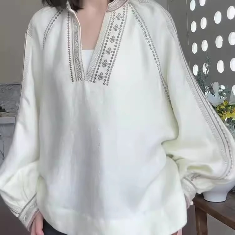 复古小众刺绣长袖衬衫女秋季设计感胖MM大码300斤宽松百搭上衣潮2