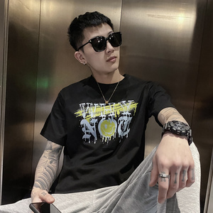 黑色2021精神小伙修身男式印花短袖T恤社会tee T054-P45控69图片