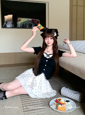 织物猪 恋恋笔记 韩系纯欲穿搭黑色短袖上衣女夏甜美针织修身T恤