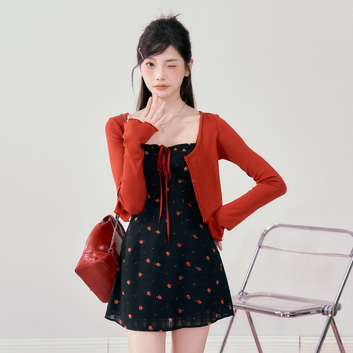 碎花吊带连衣裙开衫两件套