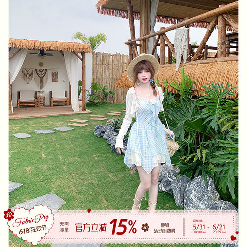 蓝白格纹吊带连衣裙女夏甜欲度假