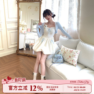 织物猪 甜美少女风杏白色吊带连衣裙女夏日温柔花苞短裙 晚樱落海