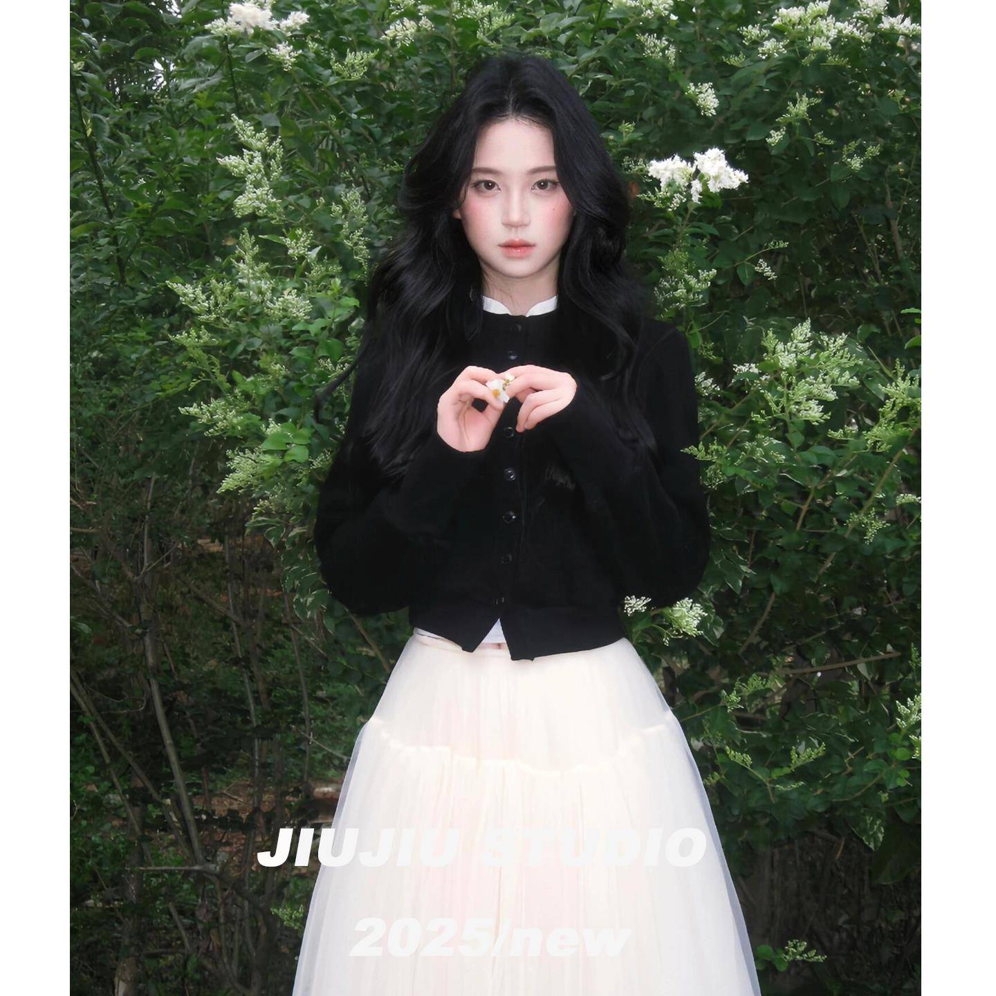 黑色拼接毛衣女早秋新款复古韩系圆领长袖显瘦针织开衫短外套上衣