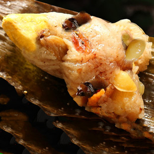 汕头老妈宫小公园鲍鱼粽子双拼蛋黄粽咸香肉粽端午节礼盒装送甜酱