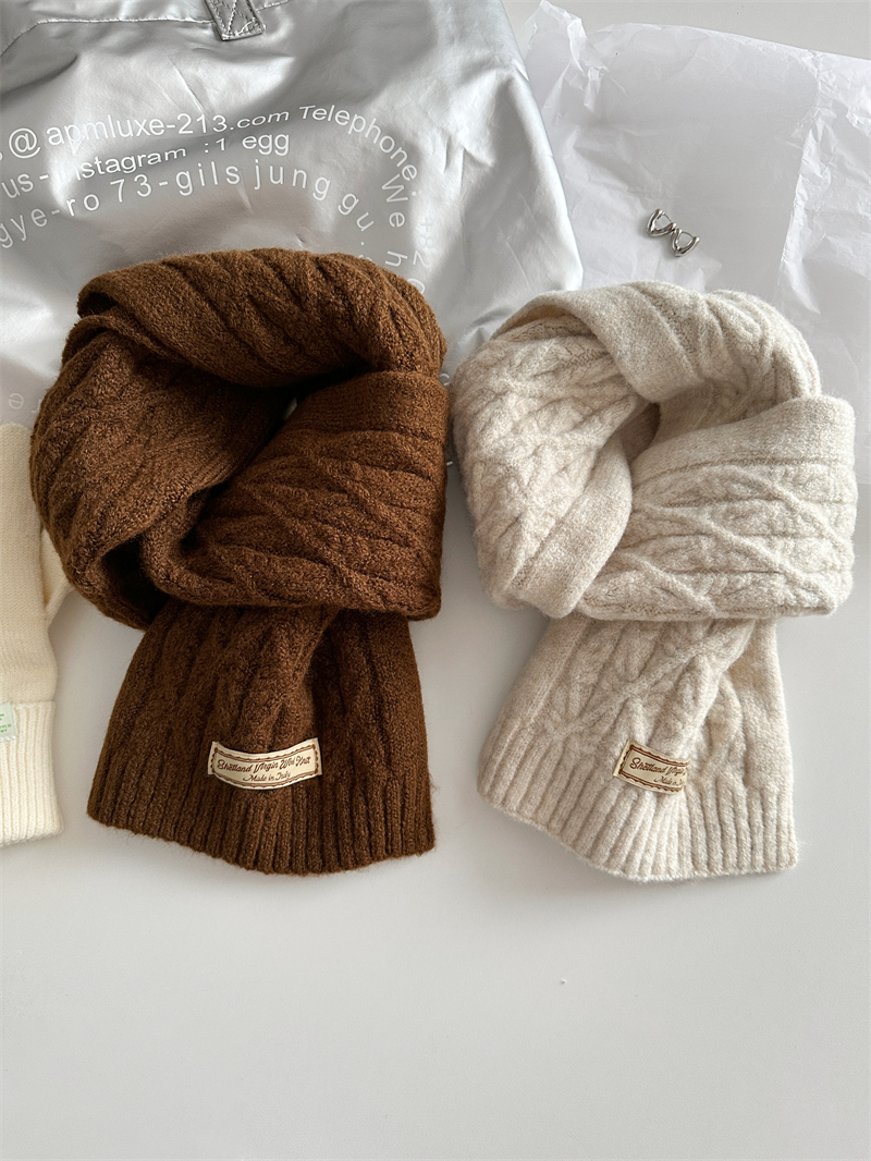 映意绣秋冬季加厚纯色女针织