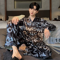 814 Полностью напечатано на английском языке.