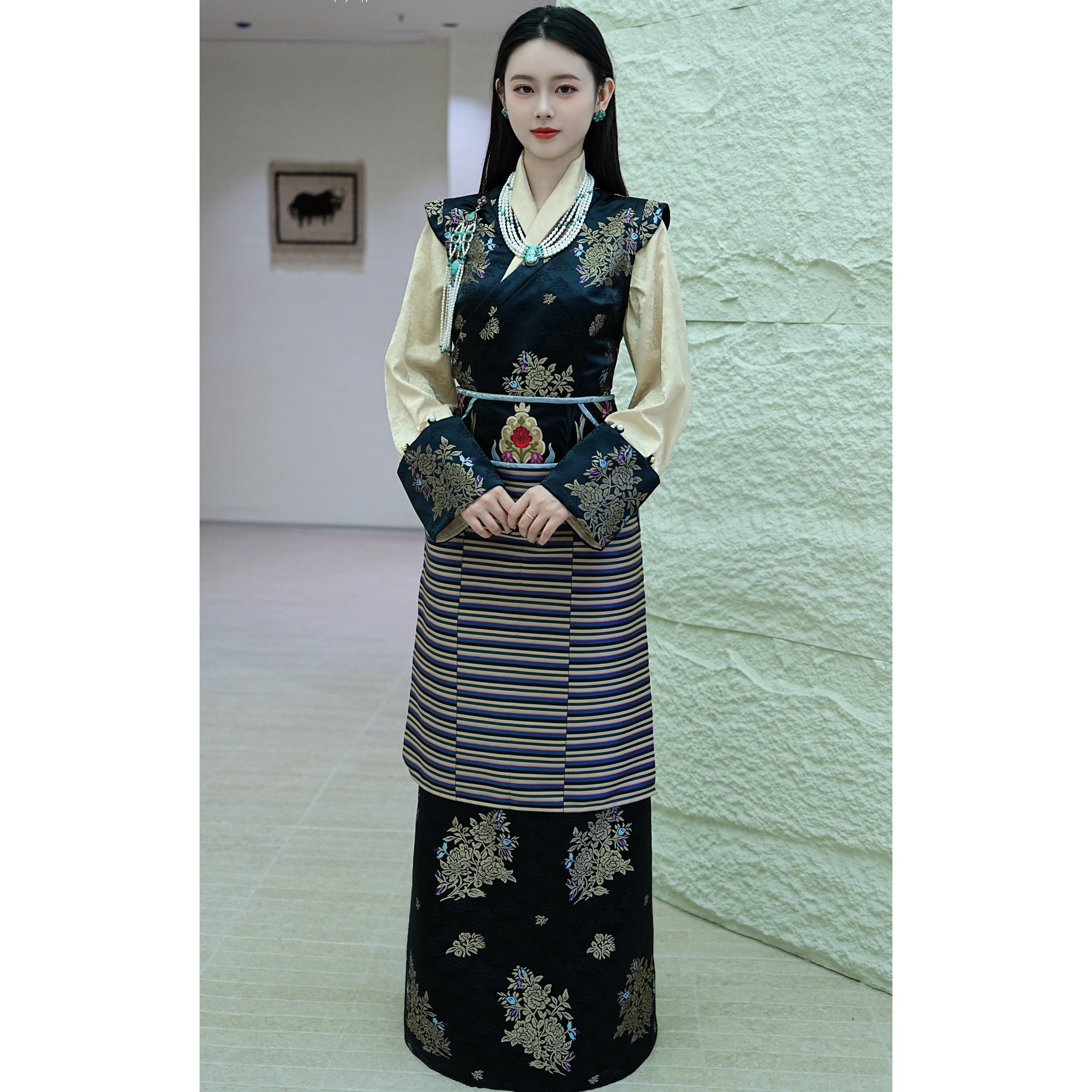 【雍嘉娜】西藏服酒红色系民族风女士藏装精美花纹织锦可当婚服