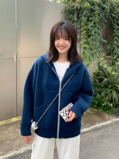 2021自主设计连帽超细蓝色羊毛羊绒超柔软休闲 girl The athlete