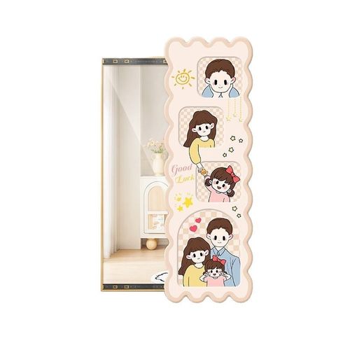 奶油风隐藏式全身镜穿衣