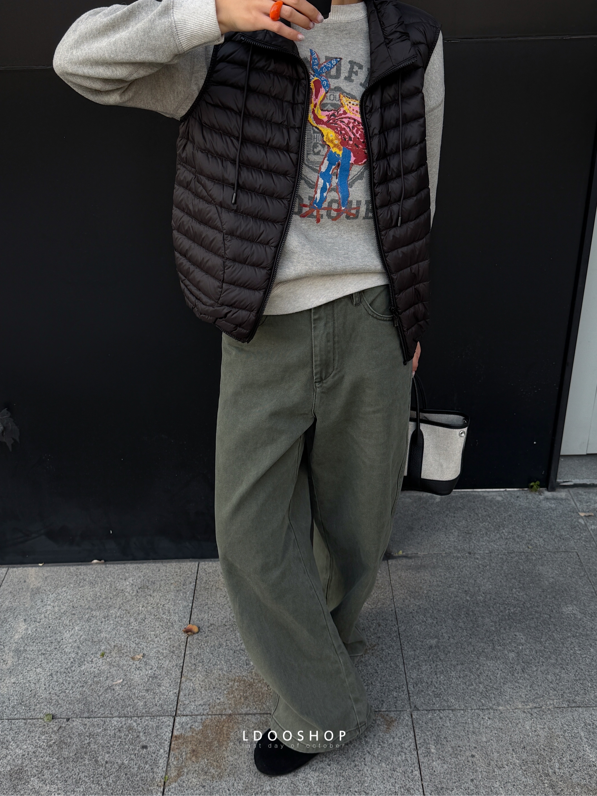 松弛时髦军绿色牛仔阔腿裤