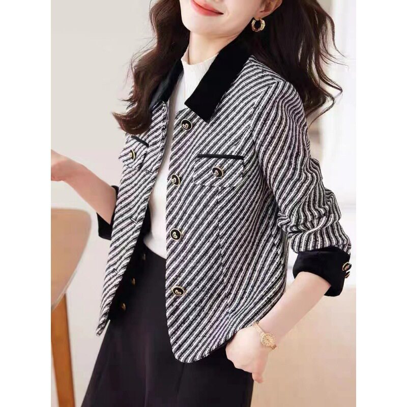 小香风外套女春秋2026新款法式高级感气质名媛粗花呢短款西装上衣