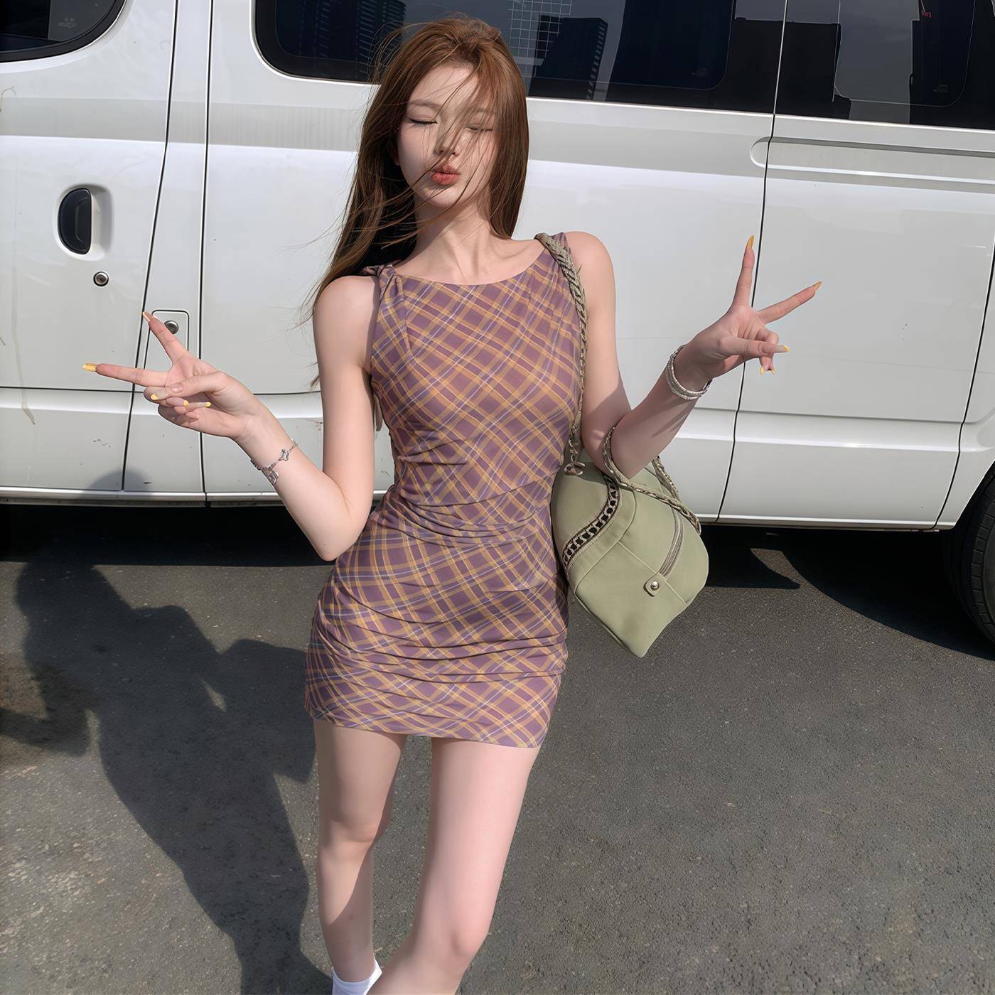法式气质复古格子修身无袖背心连衣裙女夏高级感辣妹性感包臀短裙