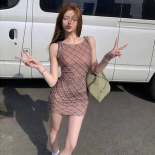 法式 背心連衣裙女夏高級(jí)感辣妹性感包臀短裙 無(wú)袖 氣質(zhì)復(fù)古格子修身