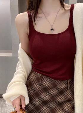 红色拉丝背心在秋冬衬垫和美丽的背部贴身与底部衬里1222k