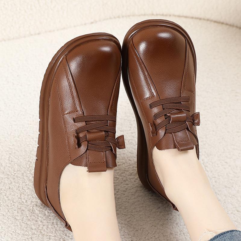 包鞋女秋秋新款平底宽头女鞋中老年妈妈鞋防滑大尺码休闲小0901z