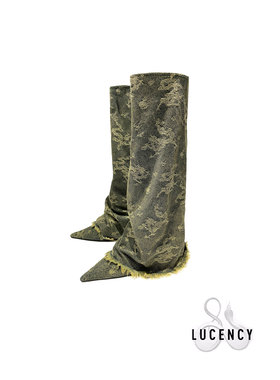 LUCENCYLCC24SSx 炙语复古水洗牛仔龙纹提花腿套式尖头高筒靴