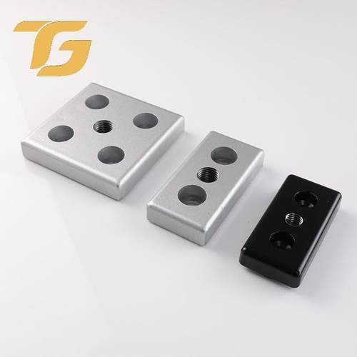 铝合金工作台蹄脚连接板锌合金连接板工作台脚轮安装板配件