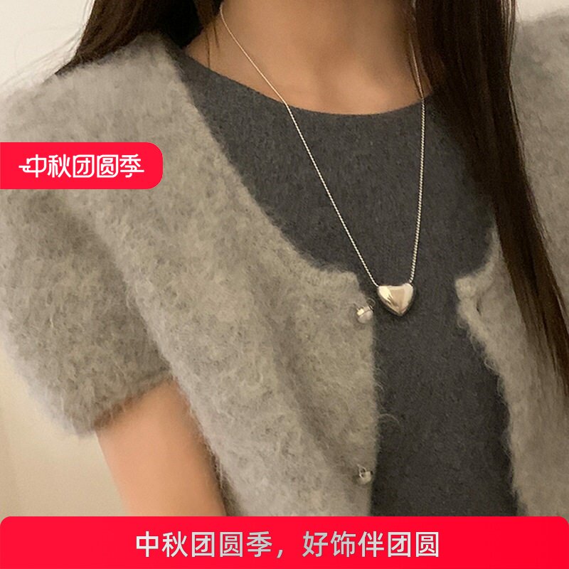 小众设计感光面爱心金属项链女简约时尚优雅个性气质颈链锁骨链