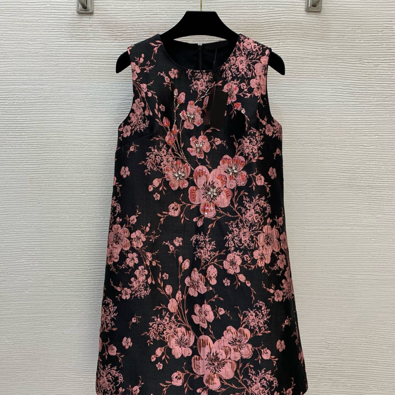 花朵提花镶钻钉珠装饰小A版型百搭时尚无袖连衣裙