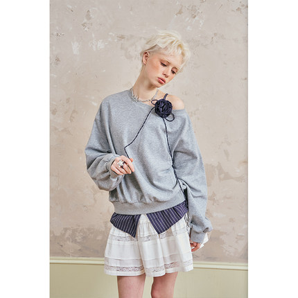 DIDDI MODA 宽松舒适百搭斜肩假两件花朵长袖卫衣女春秋