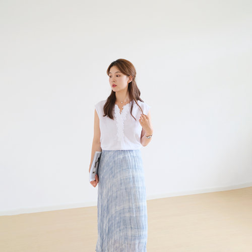 REST HEART 2026夏季新品 V领立体刺绣小花无袖小衫