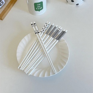 高颜值家用陶瓷筷不发霉耐高温一人一筷 网红ins风陶瓷筷子礼盒装