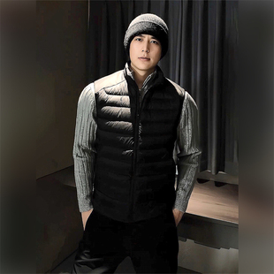 2025秋冬季黑色排骨羽绒马甲男痞帅短款无袖背心美式立领坎肩外套