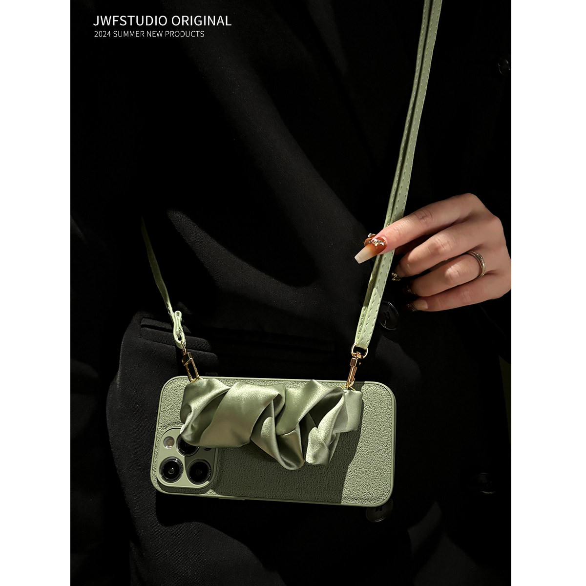 华为mate60pro腕带手机壳