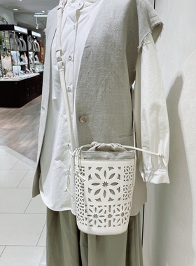 日本代购直邮 genten 牛皮 镂空花纹 亚麻拼牛皮水桶包 单肩斜挎