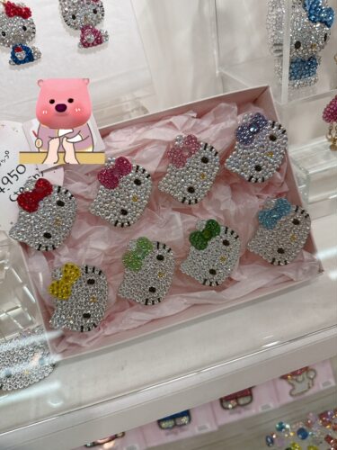 日本购 blingme三丽鸥联名 发夹 左边 kitty