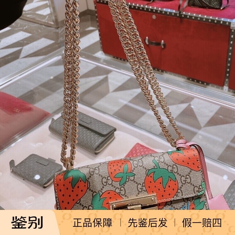 日本gucci古驰链条包padlock GG复古草莓印花 斜挎单肩 现货