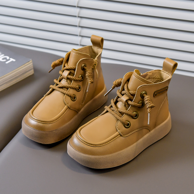 波比么么绒毛马丁靴儿童秋冬休闲