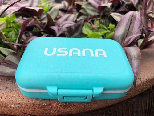 USANA主题资料物料周边辅销品设计创作：六格专用盒  11x8x3cm