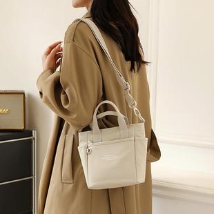 Colorful 2025单肩斜挎托特包休闲百搭通勤轻便尼龙水桶包 Fox新款