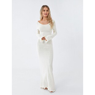 纯色露背喇叭袖连衣裙Backless trumpet sleeve wooden ear dress